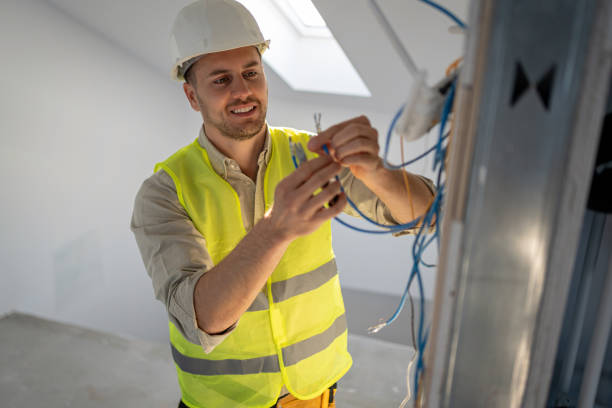 Best Affordable Emergency Electrician  in Lake Waccamaw, NC